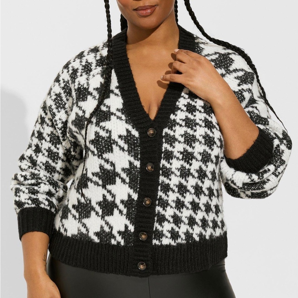 Cardigan V-Neck Button Front Crop Sweater